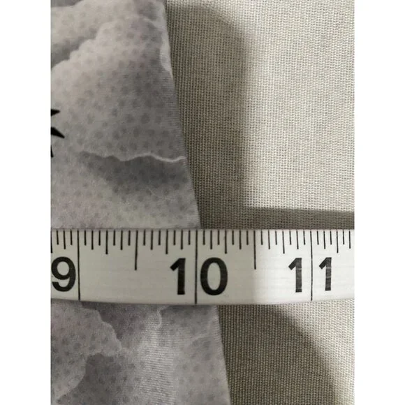 Athleta Girls Leggings white purple cloud pattern Size Medium 8-10 - Picture 4 of 7